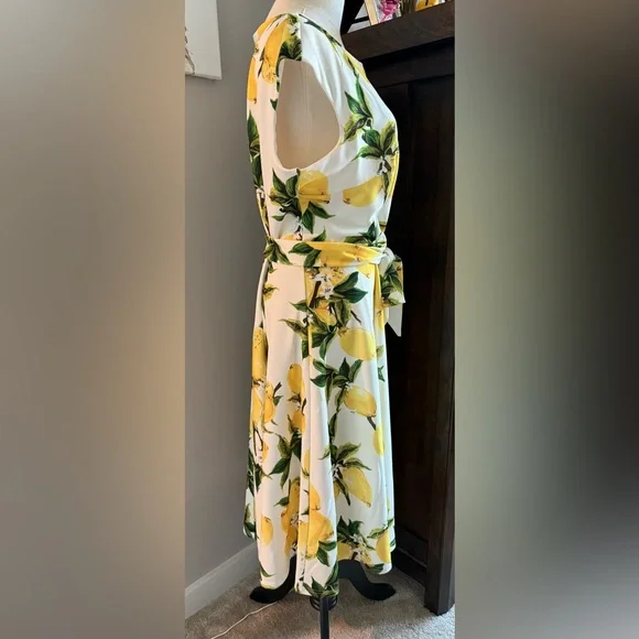 Vintage Style Lemon-Print White Dress with Waist Tie - Picture 3 of 9